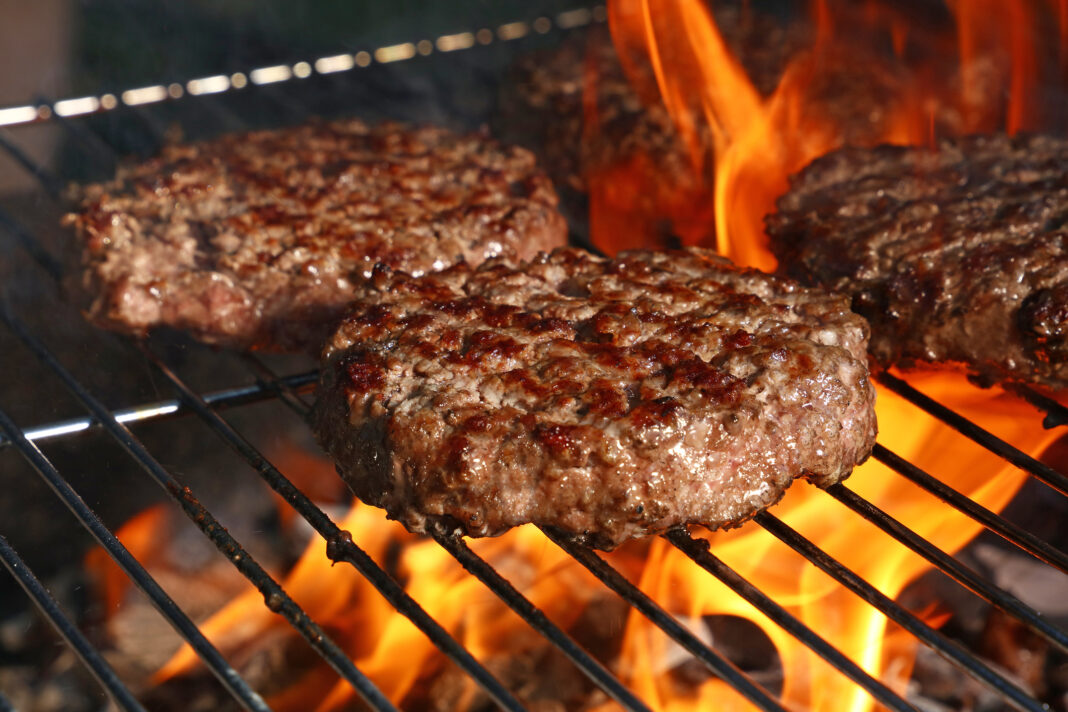Beef burgers, July 4 menu, July 4 food, HealthandWellness.com